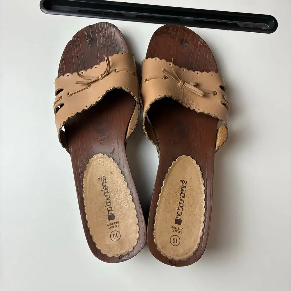 No Boundaries Wood Clog Slide Heel Sandals 10 Tan Leather Scalloped Edge Cutout